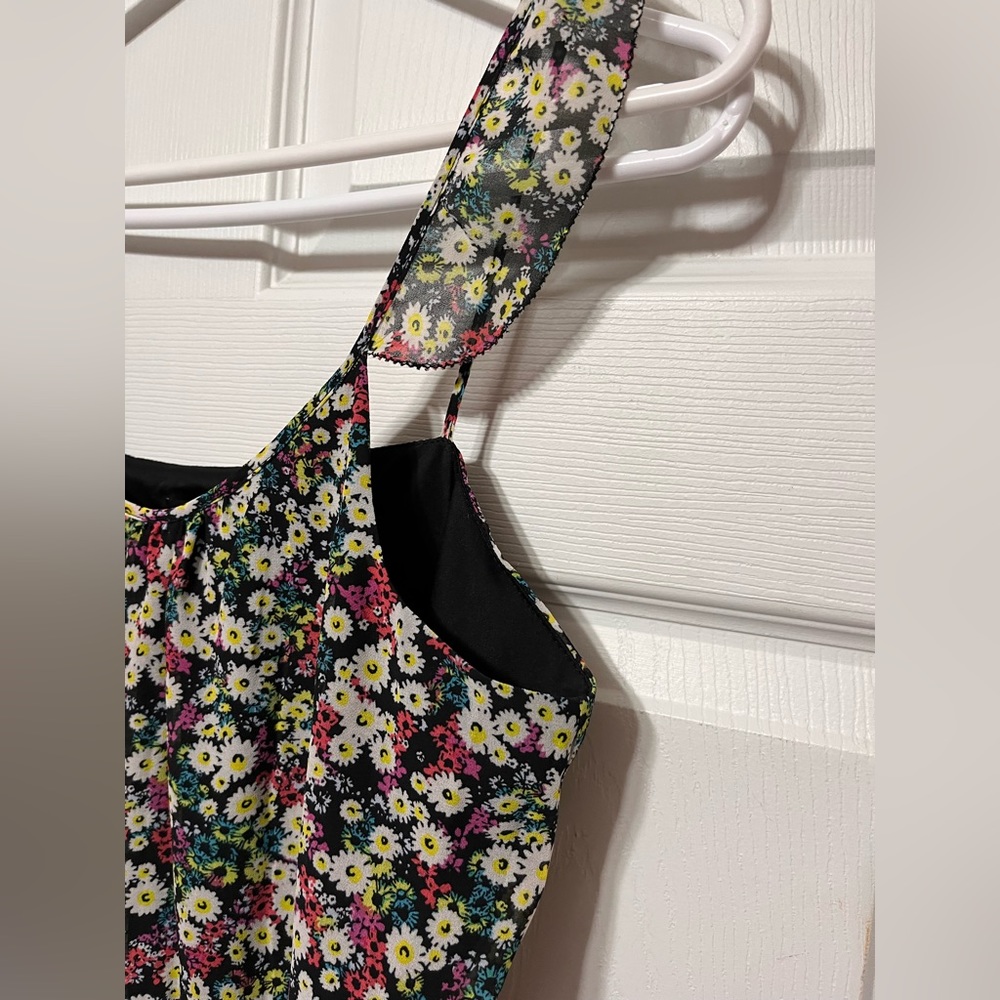 Floral faux wrap dress NWT - Picture 8 of 8